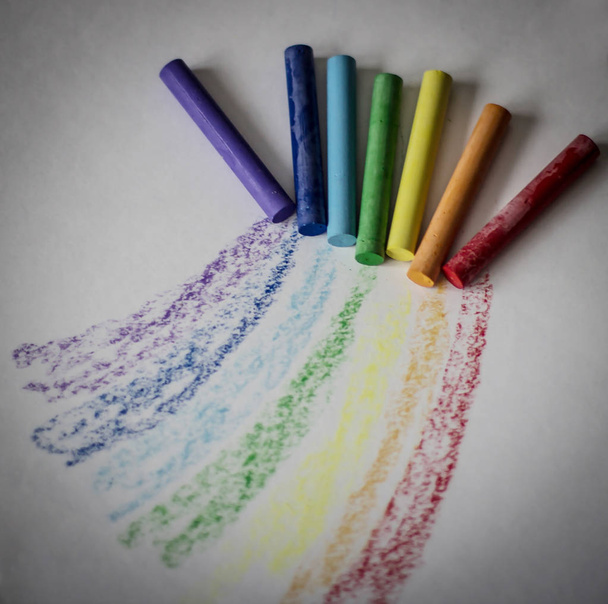crayons for drawing. the concept of childrens creativity. - Foto, Bild