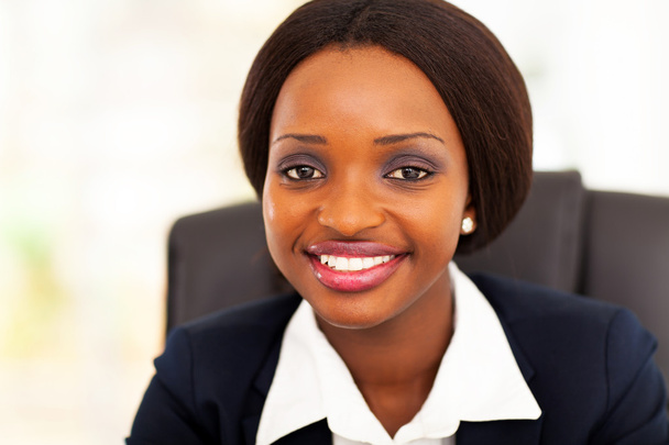 Cute african american businesswoman closeup - Foto, imagen