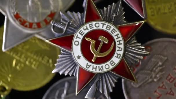 Sada vzácných sovětskou vojenskou medailí a řádů - Záběry, video