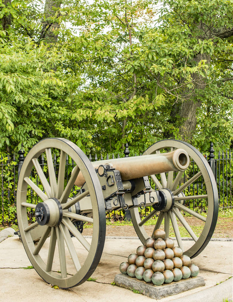 громадянська воєнна гармата пам'ятник історії реліквії
 - Фото, зображення