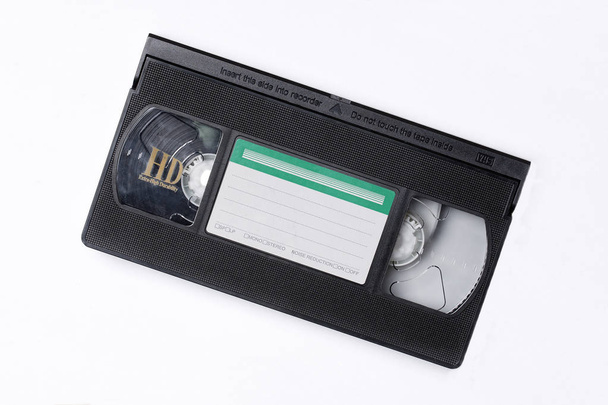 Cassette vidéo Vhs sur fond blanc
  - Photo, image