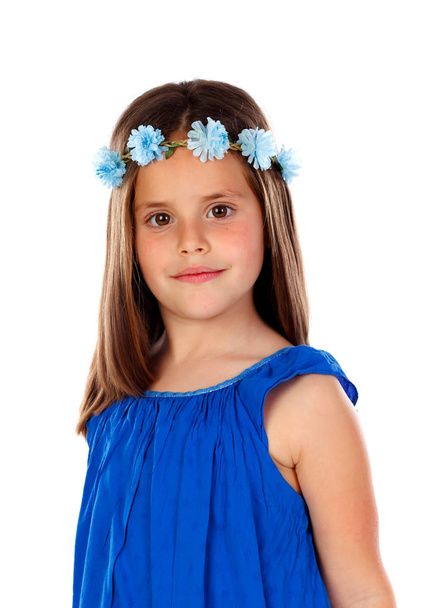 linda menina com coroa floral azul isolado no fundo branco
 - Foto, Imagem