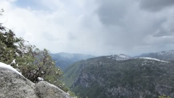 Beau paysage dans le parc national Yosemite
 - Séquence, vidéo