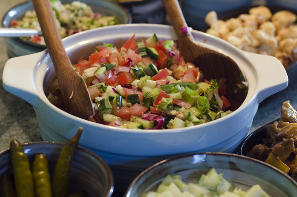 Salada clássica israelense
 - Foto, Imagem