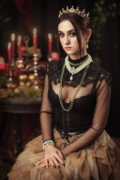 portrait of a beautiful girl in the crown - Zdjęcie, obraz