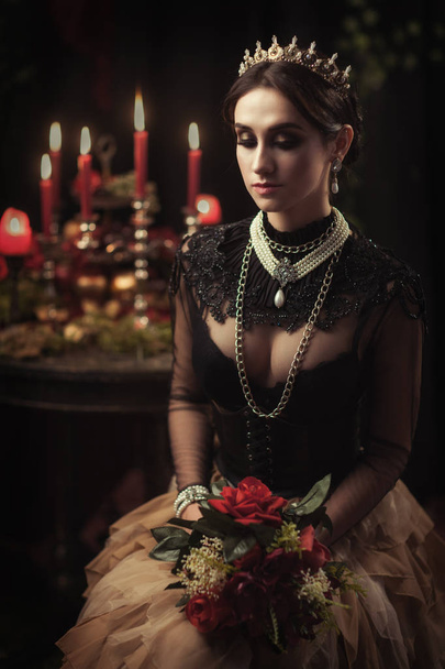portrait of a beautiful girl in the crown - Foto, imagen
