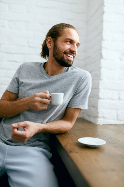 Man Drinking Coffee At Home In Morning. - Zdjęcie, obraz