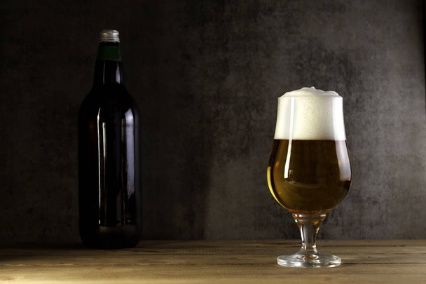 beer glass ale and bottle - Foto, Imagem