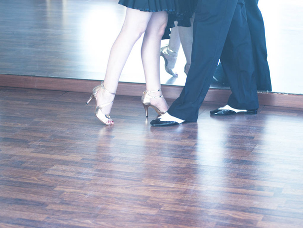 Tancerzy tańca towarzyskiego - Zdjęcie, obraz
