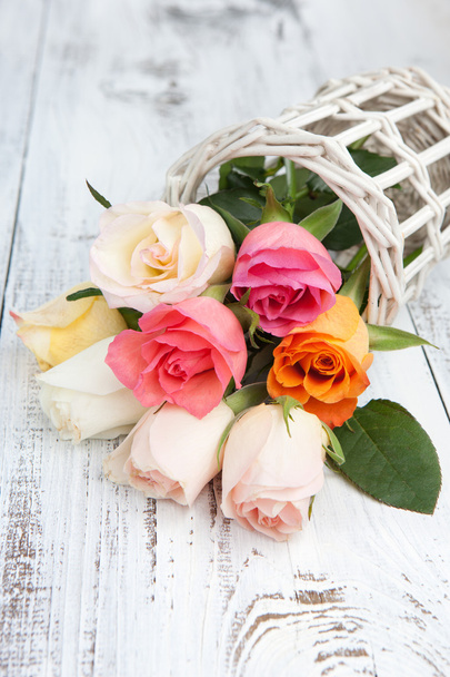 buquê de rosas coloridas
 - Foto, Imagem