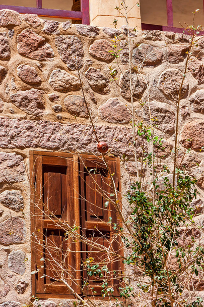 Régi ablak Saint Catherines kolostor, Egyiptom - Fotó, kép
