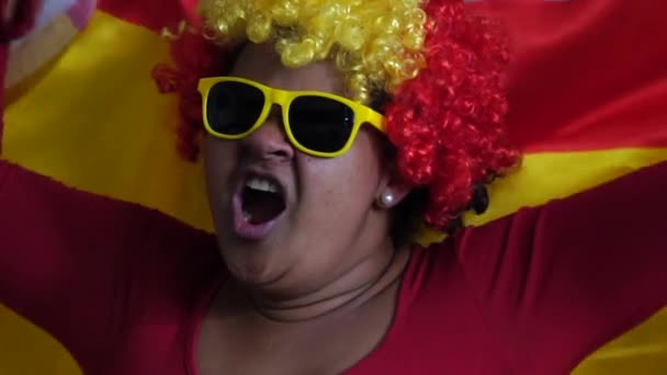Španělské ženy slaví s státní vlajka - Záběry, video