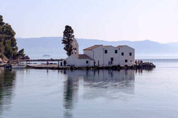 Monastère de Vlacherna Panayia (Grèce, île de Corfou
) - Photo, image