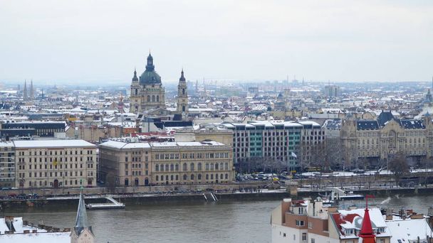 Pohled z kopce do města Budapešť - Fotografie, Obrázek
