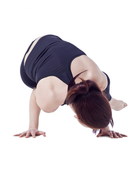 bir yoga adım yapıyor kadın - Fotoğraf, Görsel