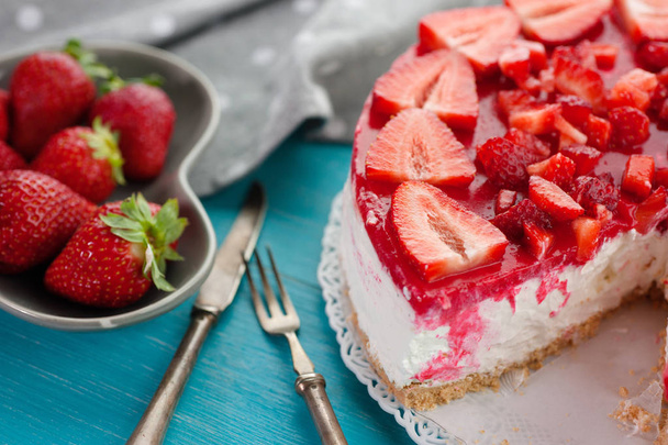 Cake pie made with strawberry fresh fruit - Photo, Image