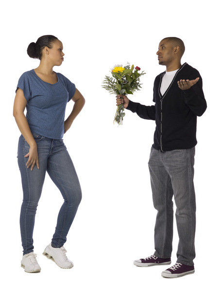 homme agréable sa copine avec des fleurs
 - Photo, image