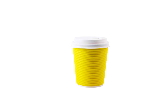 Colorful simplistic minimal composition with heat proof paper coffee cup. Take out tea mug with plastic cap. Coffee shop concept. - Fotoğraf, Görsel