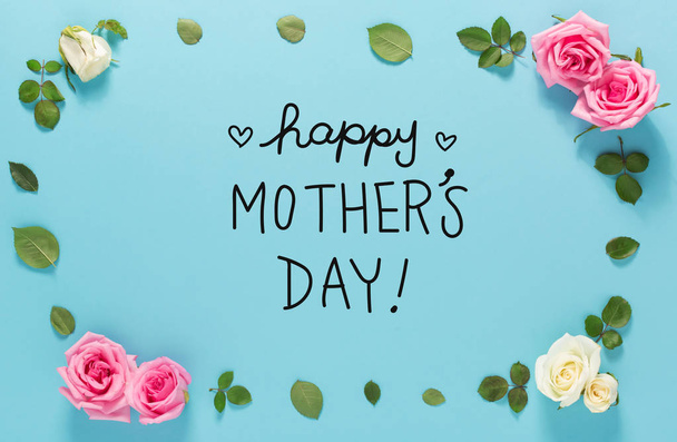 Mothers Day message with roses and leaves - Φωτογραφία, εικόνα
