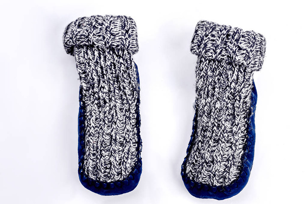 Природные теплые трикотажные носки для детей
. - Фото, изображение