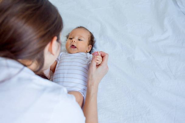 Newborn infant baby - Foto, imagen
