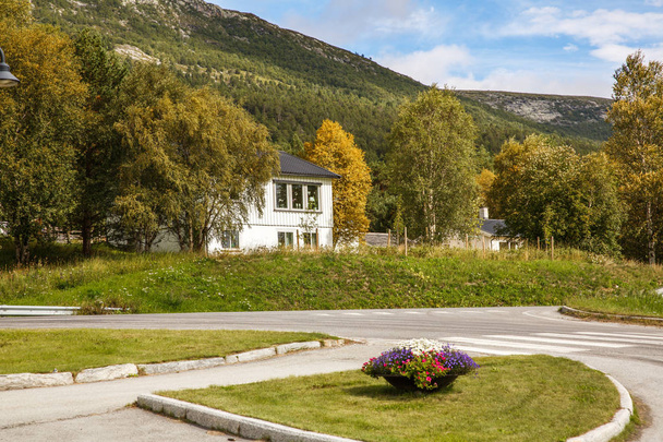 Lugar rural en Noruega
 - Foto, imagen
