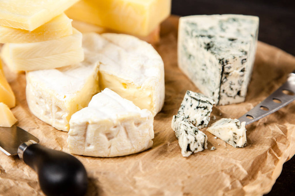 Diferentes tipos de queso
 - Foto, imagen