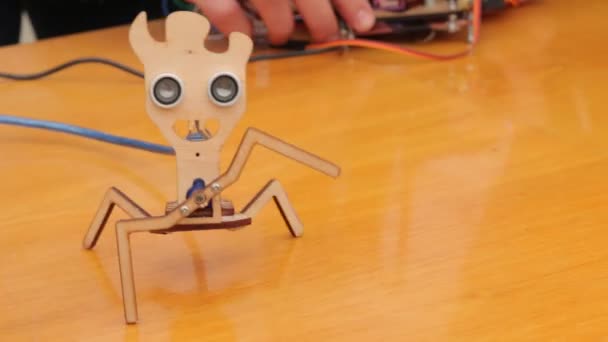 Elektroniczne Robot zabawka - Materiał filmowy, wideo