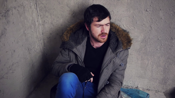 Obdachloser Mann - Filmmaterial, Video