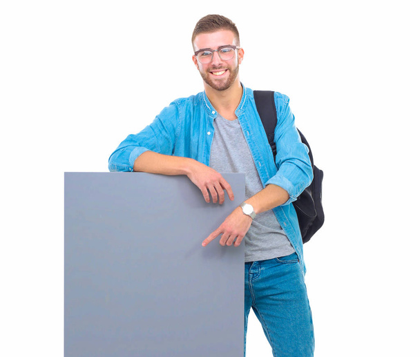 Portrét usmívající se muž studenta drží prázdné desky. Vzdělávání – příležitosti. Vysokoškolský student. - Fotografie, Obrázek