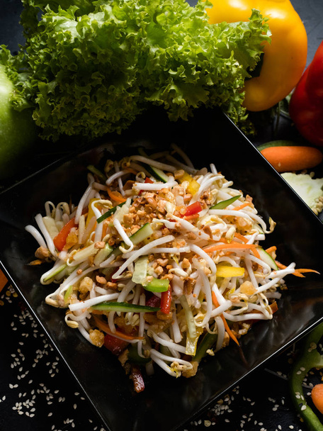 wheat sprout vegetable salad oriental cuisine food - Zdjęcie, obraz