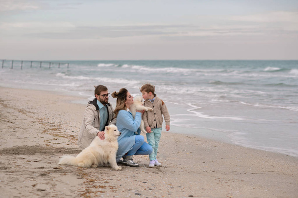 Happy family on a beach. - Photo, Image