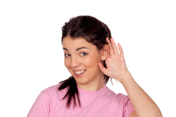 όμορφη νεαρή κοπέλα που αγγίζουν το αυτί της - Φωτογραφία, εικόνα
