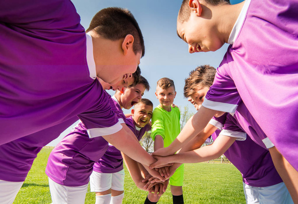 Calcio per bambini - bambini in gruppo
  - Foto, immagini