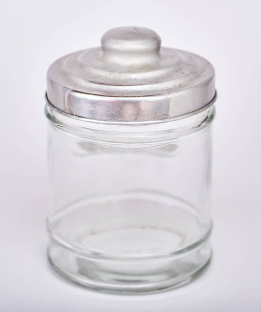 Glas isoliert auf weißem Hintergrund - Foto, Bild