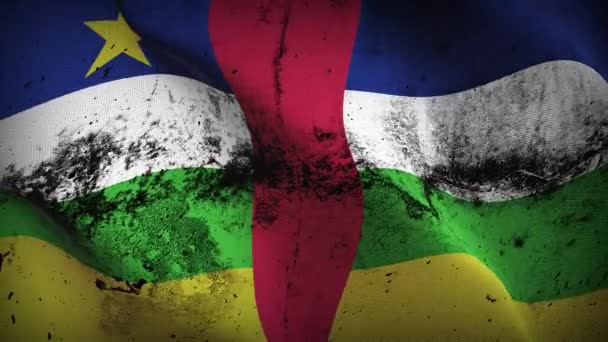 Flaga grunge Republiki Środkowoafrykańskiej macha pętlą. Republika Środkowoafrykańska brudna flaga wieje na wietrze. - Materiał filmowy, wideo