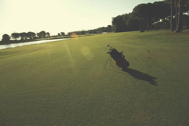 golf bag on course - Fotó, kép