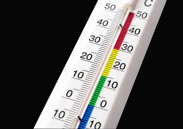 medidor de temperatura no fundo preto
 - Foto, Imagem