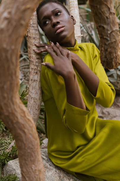 attractive african american girl posing in yellow dress - Fotoğraf, Görsel