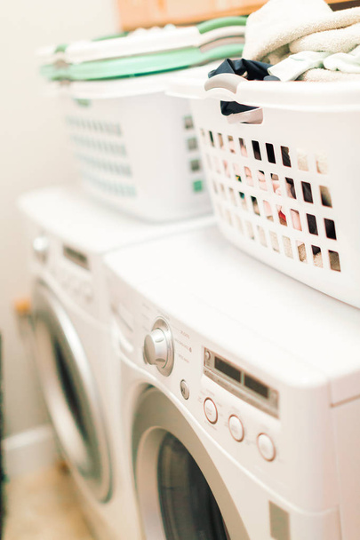 Praní prádla v prádelně - Fotografie, Obrázek