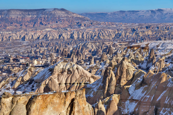 Landscape in Cappadocia in Turkey with rocks - Foto, imagen
