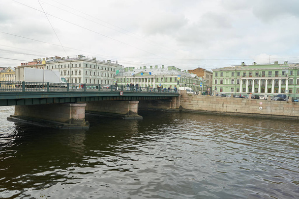 Oroszország, Szentpétervár - kb október, 2017: Szentpétervár városi táj a nappali - Fotó, kép