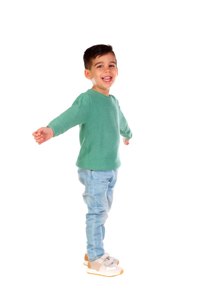 mosolygós kisfiú tánc a elszigetelt fehér háttér - Fotó, kép