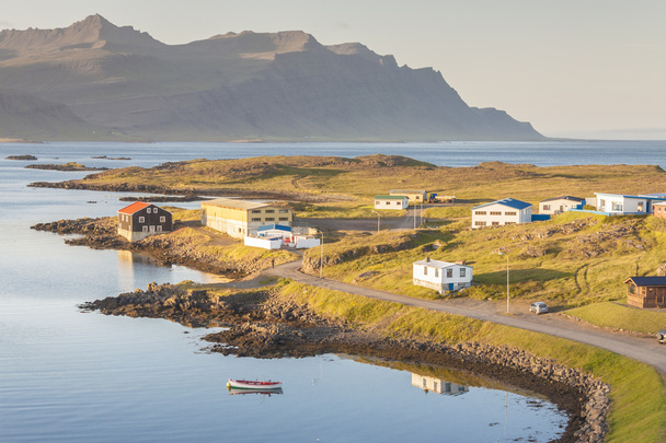 rybackie wioski djupivogur - Islandia. - Zdjęcie, obraz