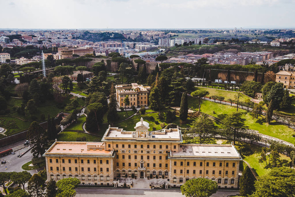 Palast des Gouvernements - Foto, Bild