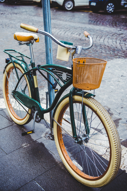 Vintage bicicletta
 - Foto, immagini