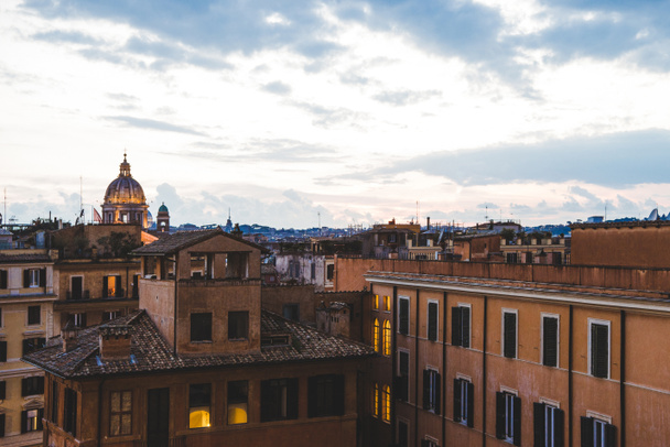 Вид на собор Святого Петра в Риме, Италия
 - Фото, изображение