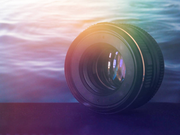Obiettivo della fotocamera con riflessi dell'obiettivo., Obiettivi della fotocamera professionale
 - Foto, immagini