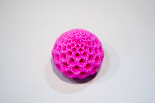 Abstract object printed by 3d printer on white background. - Zdjęcie, obraz
