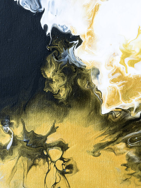 Абстрактный фон из черного и золотого мрамора
 - Фото, изображение